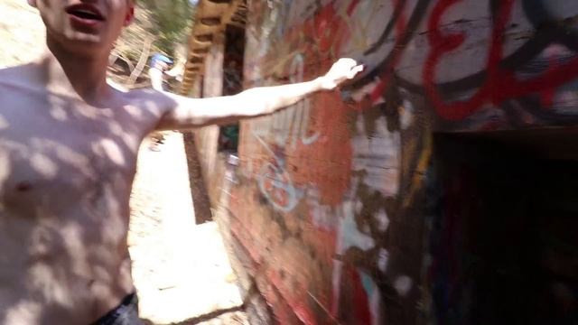 EXPLORING ABANDONED MURPHYS RANCH смотреть онлайн