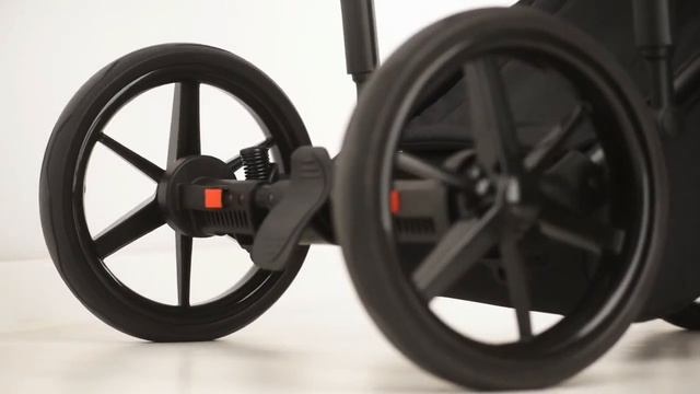 Универсальная модульная коляска Adamex Amelia смотреть онлайн