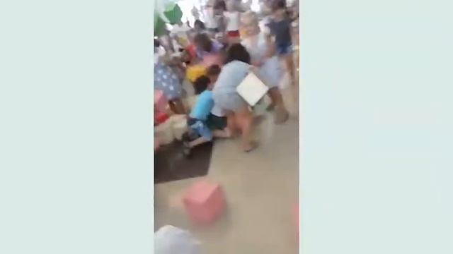 ВЛОГ/Детский праздник/Лего/Фейверк из кубиков/Исчезающий дым?? смотреть онлайн