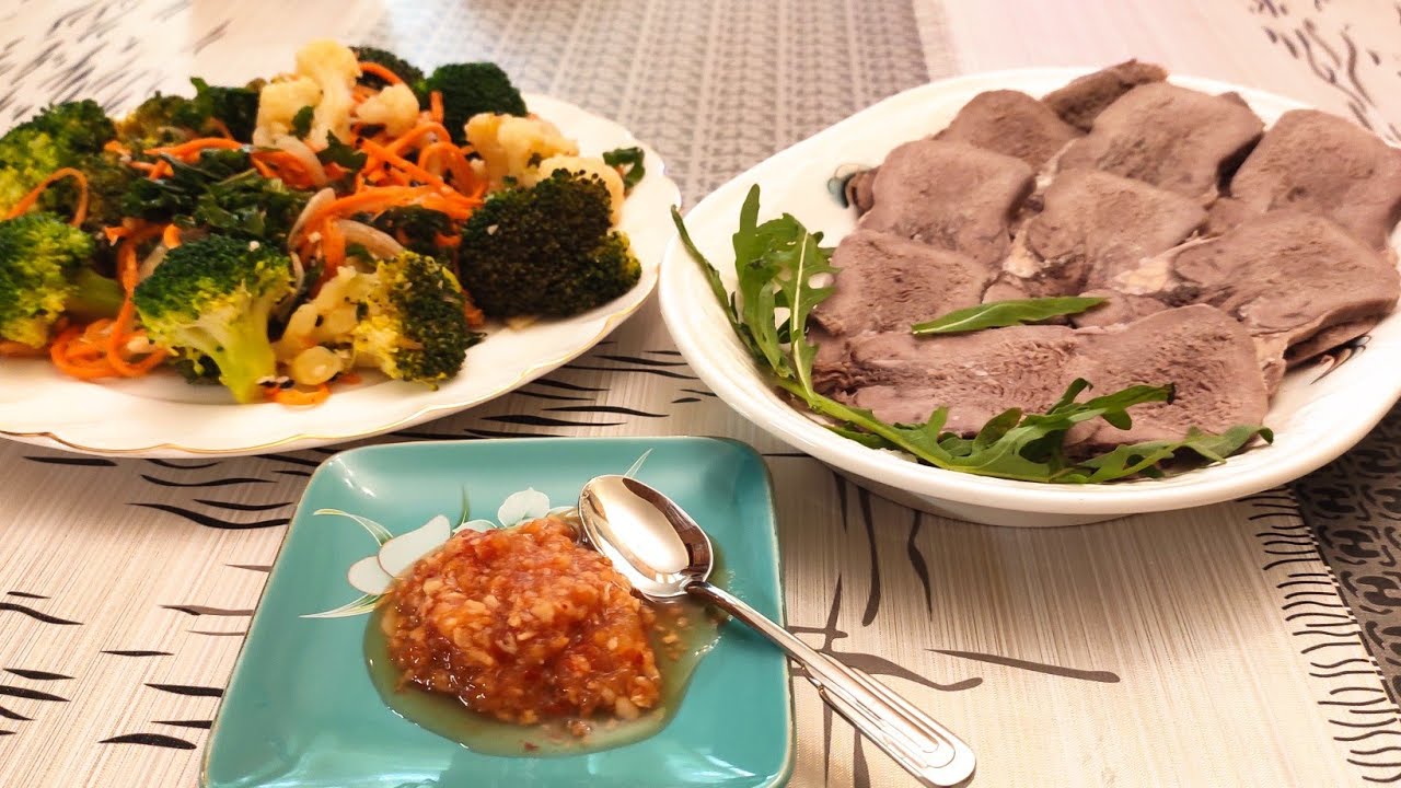 Мясной деликатес! Как правильно приготовить говяжий язык! Вкусная и нежная закуска к столу!