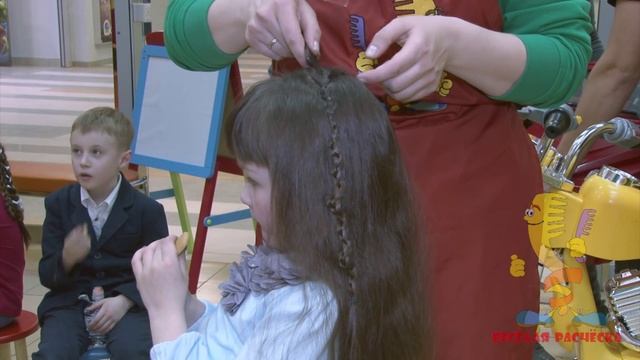 Плетём ребёнку: коса с петельками смотреть онлайн