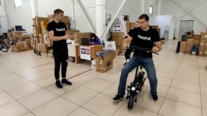 Заезд Куго М4 против М5