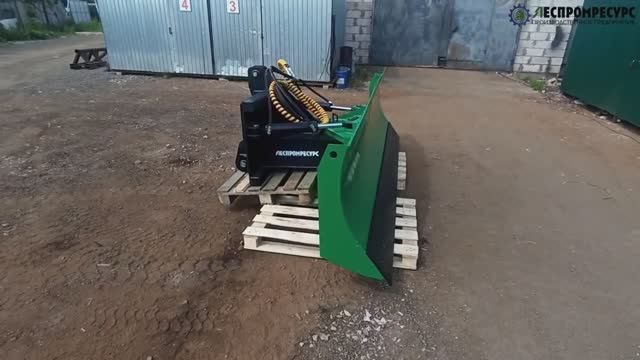 Отвал Т-150К-3 Леспромресурс на заднюю навесную систему, гидравлический, гидроповоротный смотреть онлайн