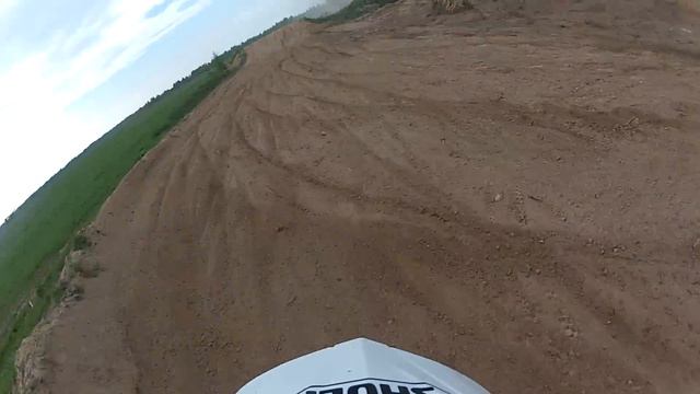 Артём Фирсанов-Мотокросс (тренировка)-19 мая 2012 г. смотреть онлайн