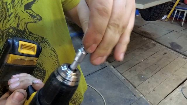 Зашиповал грязевую резину. Тест зацепа. На МТ зимой. смотреть онлайн
