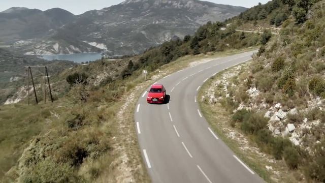 New Audi RS 6 Avant 2015 [IN ACTION] смотреть онлайн