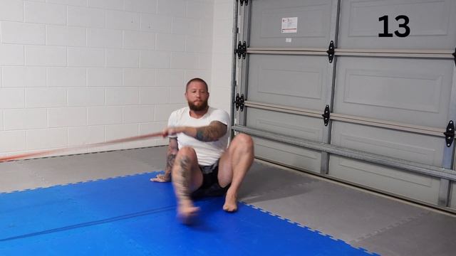 Active Stretching FOLLOW ALONG for Middle Split смотреть онлайн