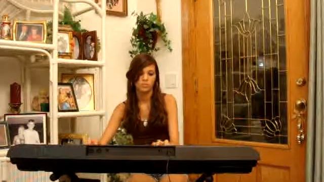 Gypsy Dance played by Noemi on the piano смотреть онлайн