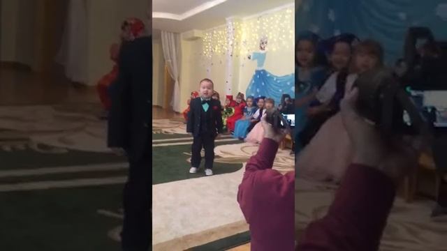 Вот как надо рассказывать стихи в детском саду смотреть онлайн