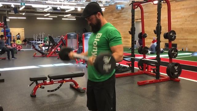 How To Do A Barbell Bicep Curl смотреть онлайн