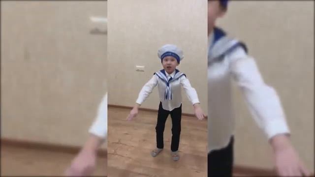 Поздравление с Днём Защитников Отечества смотреть онлайн