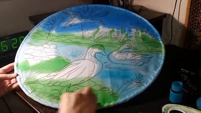 Вышивка и окрас фона картины УТКИ НА ОЗЕРЕ. Часть 1. смотреть онлайн