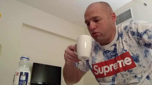 Пробую верблюжье молоко!!! смотреть онлайн