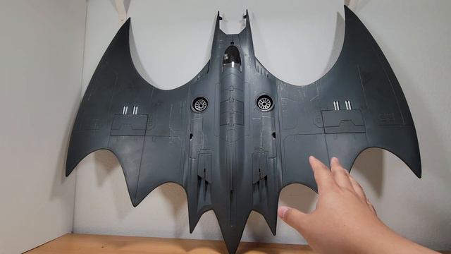 McFarlane Vs Spin Master Batwing смотреть онлайн