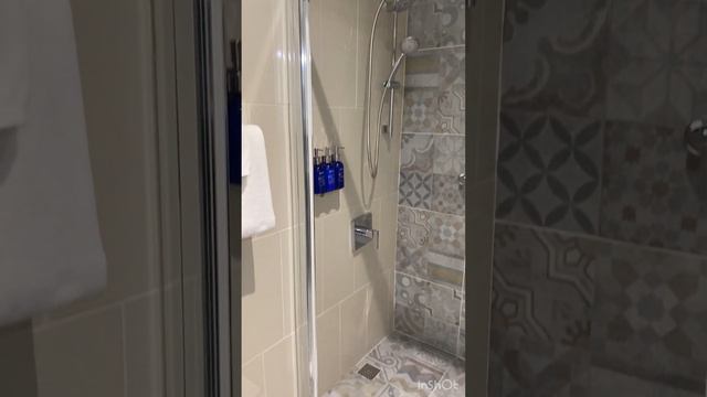QUICK ROOM TOUR AT RADISSON BLU ARUBA | ONE BEDROOM SUITE W/ POOL VIEW | SOLO TRIP смотреть онлайн