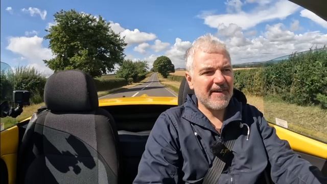 Italy’s MX5 Rival - Bad Idea Made Into A Great Car - Fiat Barchetta смотреть онлайн