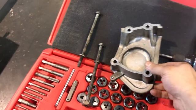 2006 Toyota Sienna Timing Belt and Water pump Part 2 смотреть онлайн