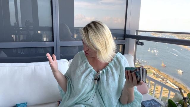 ВОДОЛЕЙ - ТАРО ПРОГНОЗ на ДЕКАБРЬ 2022 года от ANGELA PEARL