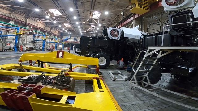 Экскурсия по заводу ROSTSELMASH часть 1. смотреть онлайн