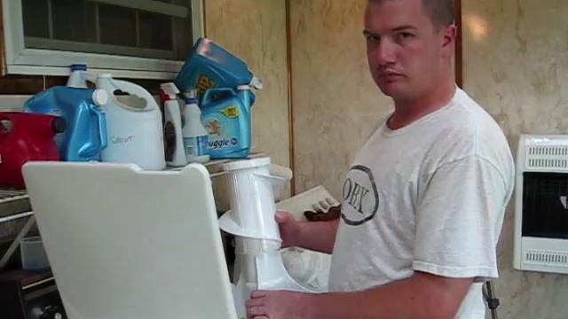 Broken Whirlpool/Kenmore Washing Machine Agitator Fix смотреть онлайн