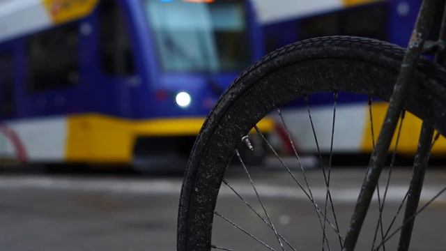 Downtown Minneapolis Rush Hour - |Sony a6500 120 fps slowed down to 20%| смотреть онлайн