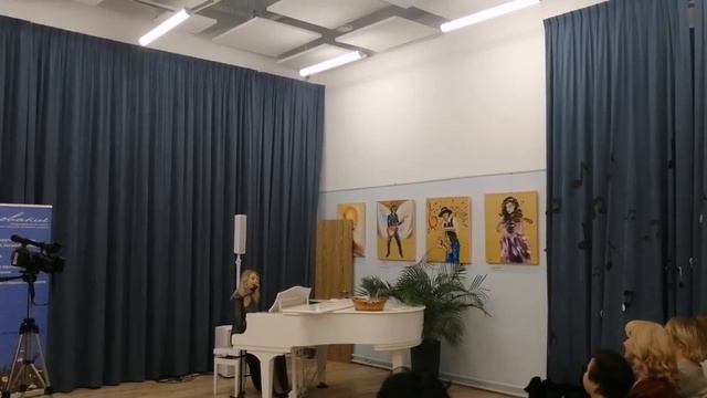 "В ночь на Рождество", стихи и музыка Татьяны Ситниковой. Исполняет автор. смотреть онлайн