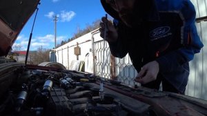 LADA GRANTA. Свечи и масло в колодцах.