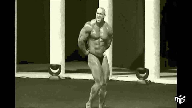 Alfonso del Río prejudging compulsory individual poses at Arnold Classic Europe 2011 смотреть онлайн
