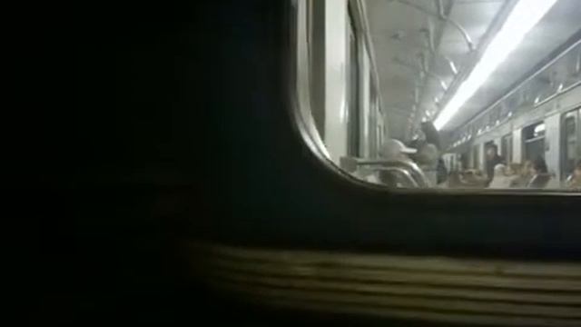 Вся Калининская линия. Поездка раввина Берла Лазара на Номерном 81-714 на новую ст. Новокосино. смотреть онлайн