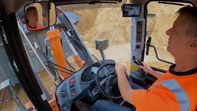Hitachi ZW180-7 Product Movie - You're In Control смотреть онлайн