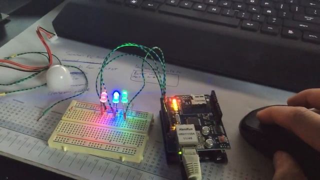 Contrôle LED RGB arduino par ethernet смотреть онлайн