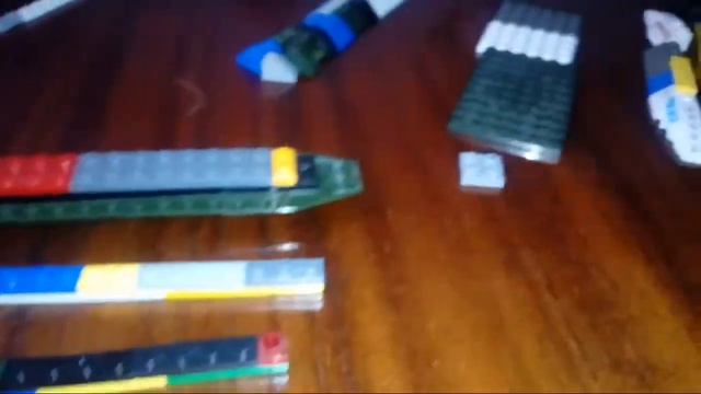 Как сделать двойной лаунчер из Лего. Бейблэйд бёрст. смотреть онлайн