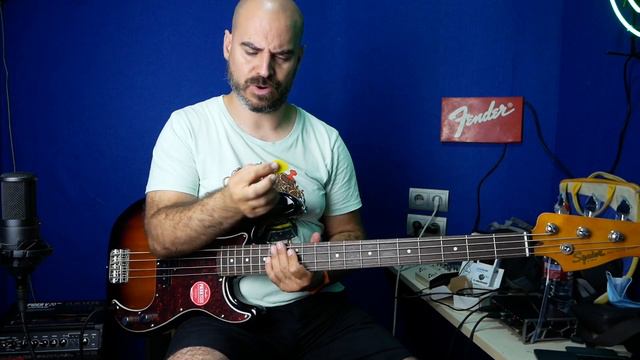 Squier Classic Vibe 60s Precision Bass. Review. смотреть онлайн