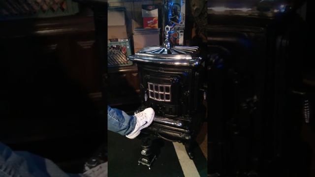 1930s Antique Stove Washington Stove Works Parlour