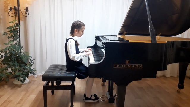 К.Сорокин Этюд a-moll; Л.Шитте Этюд C- Dur, исполняет Никитенко Ева 8 лет. смотреть онлайн