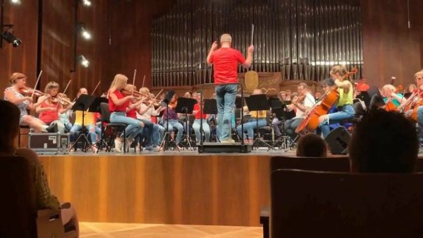 L.v.Beethoven - Egmont Overture, Op.84 (Orchestra meets Caberet with Werner Brix)