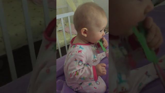 Ребёнок заговорил в 9 месяцев! Как прорезывался наш 9 зуб смотреть онлайн