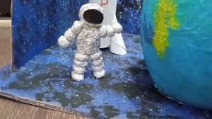 Поделка ко Дню космонавтики