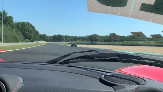 2x Lotus Elise Cup 250 having fun (Trackday Zolder) смотреть онлайн