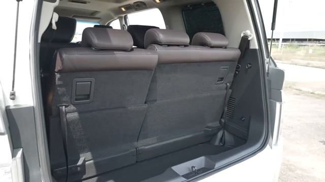 รีวิว 2023 Nissan Elgrand Highway Star คู่แข่ง Alphard หรูไม่เท่า แต่จับต้องง่าย นั่งสบาย มีรถทันที смотреть онлайн