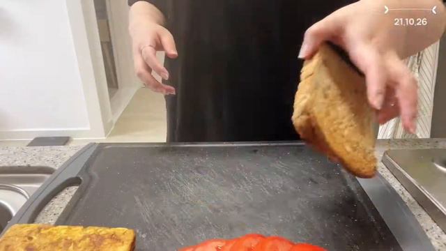sub)가지덮밥 | 쌀국수 | 당근라페샌드위치 | 샤브샤브 | 메밀전병 세상엔 맛있는게 너무 많아😋 dietvlog смотреть онлайн