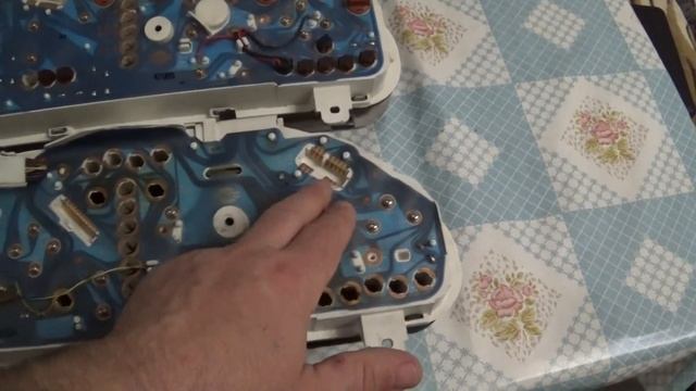 Отличие приборных панелей Ниссан Максима А32 смотреть онлайн