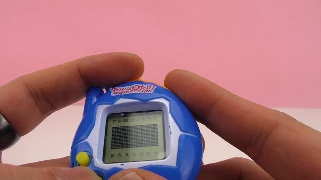 Il miglior giocattolo delgli anni 90 - uovo Tamagotchi italiano | guru смотреть онлайн