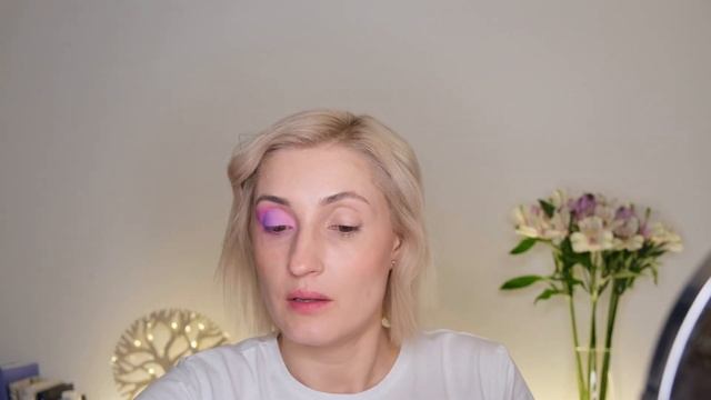 Палетка теней Beauty Bay Bright Matte 42 Colour Palette + Тамми Танука смотреть онлайн