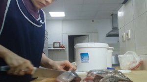 Солёная селёдка с глистами?