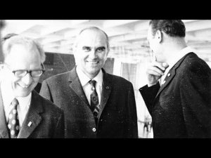 Первый ректор МИЭТа — Леонид Николаевич Преснухин
