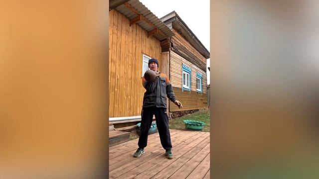 Тренировка на бицепс с гирей смотреть онлайн
