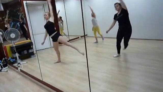 Джаз модерн, тренировка Студия танца "RED Dance" смотреть онлайн