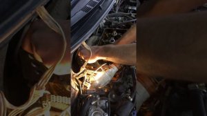 KIA Cerato. Пробег 180.000км. Меняем колпачки, регулируем клапана,проводим ТО. Эндоскопия!