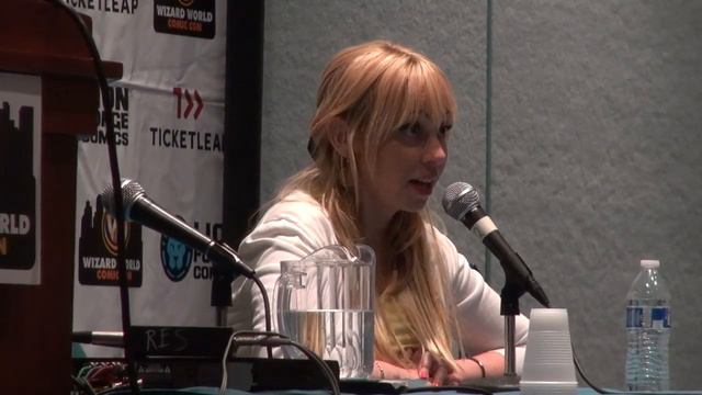 Tara Strong On Batman TAS & Vocing As Harley Quinn смотреть онлайн
